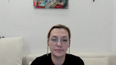 oeigesmik online show from 03.30.26