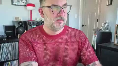 Office Dad online show from 09.09.25