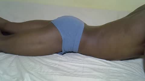 Snapshot of officialbabes chatting on 11.28.25 officialbabes online show from 11.28.25