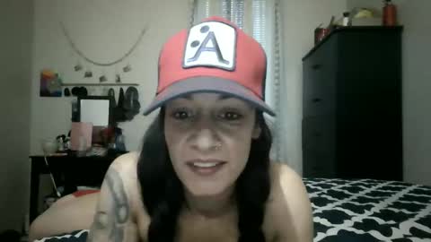 Snapshot of oglitcouple chatting on 12.19.24 Lit en Cama online show from 12.19.24