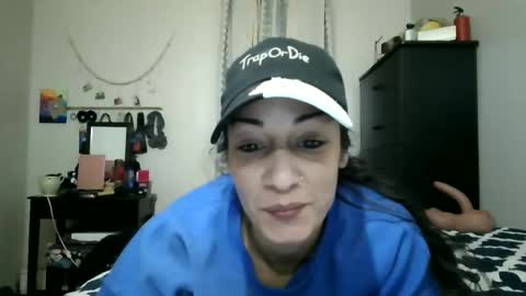 Snapshot of oglitcouple chatting on 01.12.25 Lit en Cama online show from 01.12.25