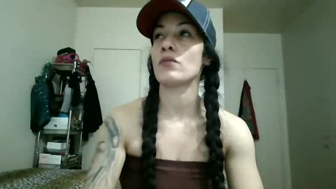Snapshot of oglitcouple chatting on 02.15.25 Lit en Cama online show from 02.15.25