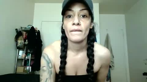 Snapshot of oglitcouple chatting on 09.26.25 Lit en Cama online show from 09.26.25