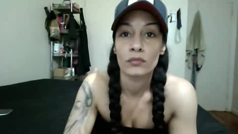 Snapshot of oglitcouple chatting on 09.29.25 Lit en Cama online show from 09.29.25