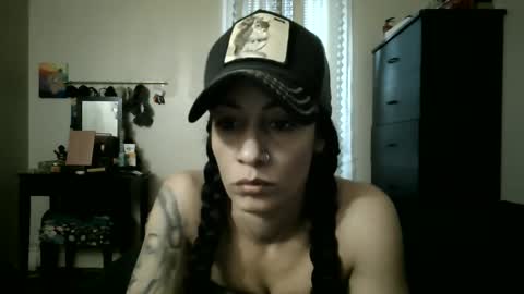 Snapshot of oglitcouple chatting on 10.01.25 Lit en Cama online show from 10.01.25
