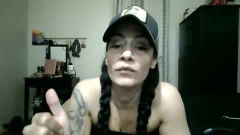 Snapshot of oglitcouple chatting on 10.14.25 Lit en Cama online show from 10.14.25