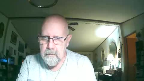 Snapshot of ogusbogus chatting on 11.23.25 Maximus No Mo online show from 11.23.25