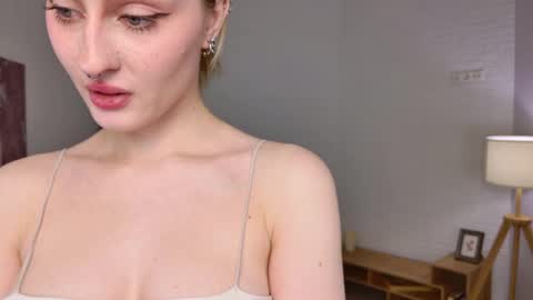 Lily online show from 03.28.26