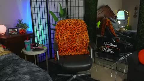 Gray online show from 10.31.25