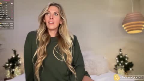 Snapshot of oh_ok_cassidy chatting on 12.04.25 cassidy online show from 12.04.25