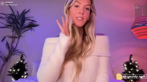 Snapshot of oh_ok_cassidy chatting on 12.19.25 cassidy online show from 12.19.25