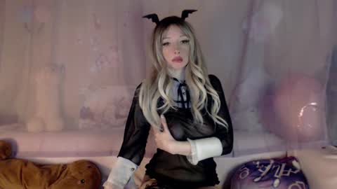 Milly online show from 10.24.25