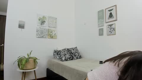 ohanna_ online show from 02.27.25