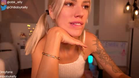 Snapshot of ohbabykelly chatting on 12.15.24 Kelly online show from 12.15.24