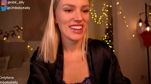 Snapshot of ohbabykelly chatting on 12.19.24 Kelly online show from 12.19.24