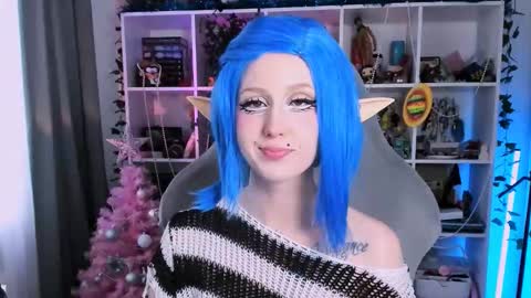 Snapshot of ohclementinee chatting on 12.16.25 Clementine Clem online show from 12.16.25