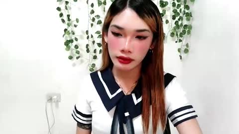 Snapshot of ohmyalessandraxcx chatting on 10.27.25 ohmyalessandraxcx online show from 10.27.25