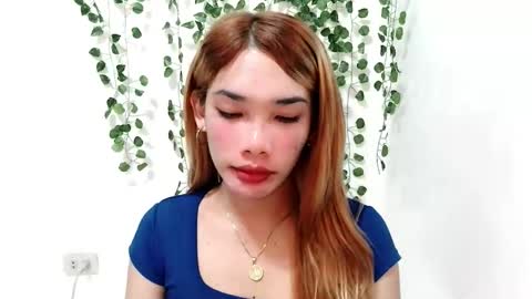 Snapshot of ohmyalessandraxcx chatting on 11.19.25 ohmyalessandraxcx online show from 11.19.25