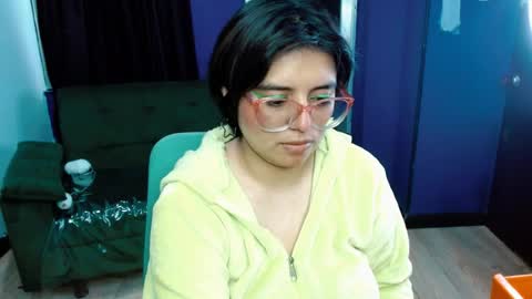 ohmysqueak online show from 04.10.26