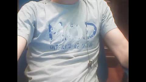 ojosverdess30 online show from 12.20.25