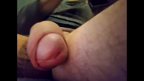 Snapshot of okolil chatting on 11.14.25 okolil online show from 11.14.25