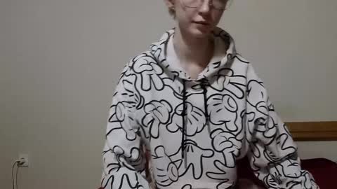 Ola dushek online show from 04.22.26