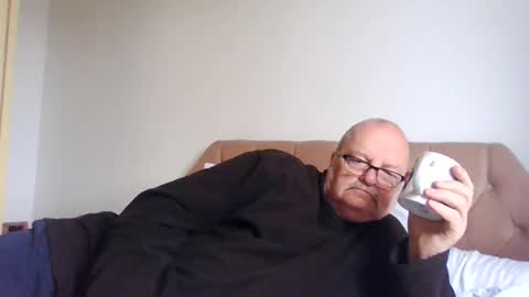 Snapshot of old_fkrr_ chatting on 06.12.26 old_fkrr_ online show from 06.12.26