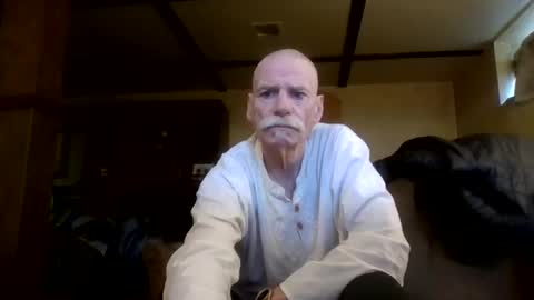 Snapshot of oldancer1959 chatting on 11.03.25 oldancer1959 online show from 11.03.25