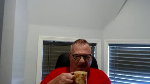 Snapshot of oldguybigd chatting on 06.14.26 oldguybigd online show from 06.14.26