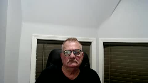 Snapshot of oldguybigd chatting on 06.18.26 oldguybigd online show from 06.18.26