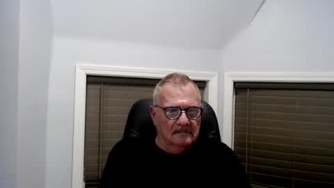 Snapshot of oldguybigd chatting on 07.17.26 oldguybigd online show from 07.17.26