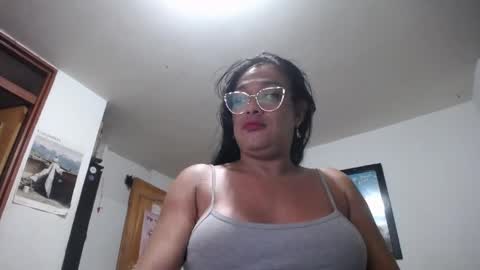 Olenka online show from 04.10.26