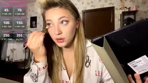 Snapshot of oletaguinyard chatting on 11.16.25 Kem online show from 11.16.25