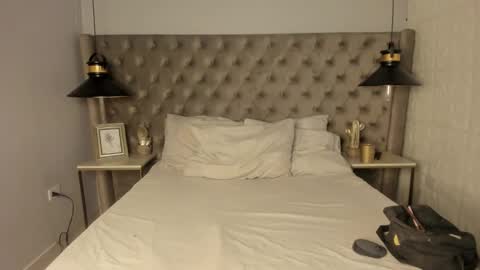 oliiverr22 online show from 11.02.25