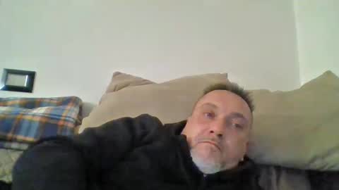 Snapshot of olimpio1230 chatting on 02.21.25 olimpio1230 online show from 02.21.25