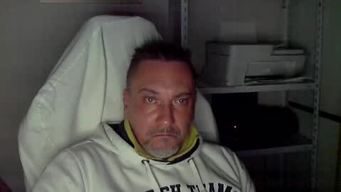 Snapshot of olimpio1230 chatting on 02.25.25 olimpio1230 online show from 02.25.25