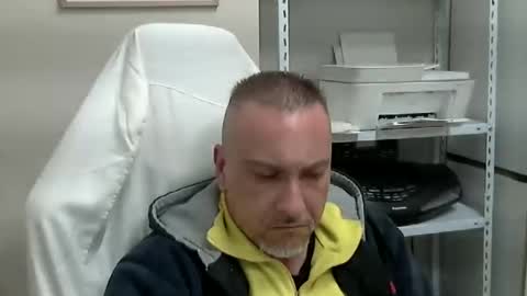 Snapshot of olimpio1230 chatting on 03.10.25 olimpio1230 online show from 03.10.25