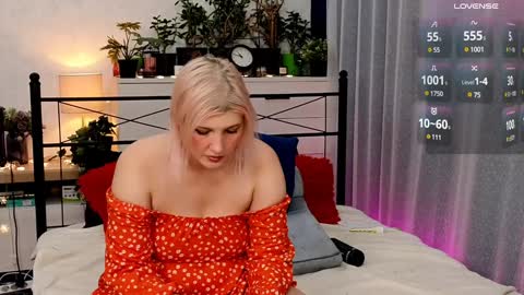 OliSunny Olivia online show from 12.17.24