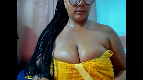 olivahot30 online show from 02.15.25