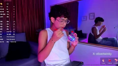 oliver20__ online show from 04.12.26