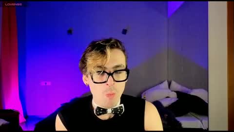 OLIVER MARTINEZ online show from 10.13.25