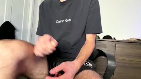 Oliver Beck online show from 11.04.25