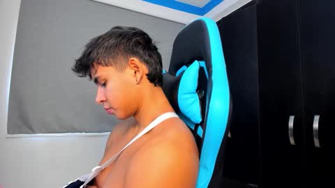 Oliver bray online show from 10.08.25