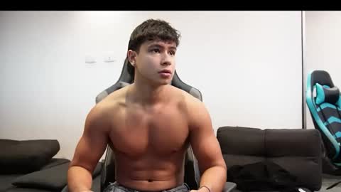 Oliver bray online show from 04.01.26