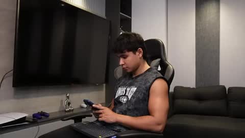 Oliver bray online show from 04.15.26