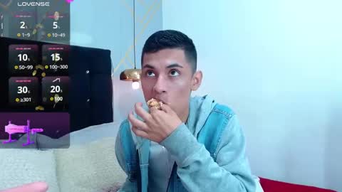 Oliver  Smith online show from 01.14.25