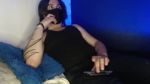 Snapshot of oliver_laid_2023 chatting on 01.27.25 oliver_laid_2023 online show from 01.27.25
