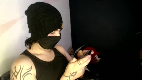 Snapshot of oliver_laid_2023 chatting on 02.23.25 oliver_laid_2023 online show from 02.23.25