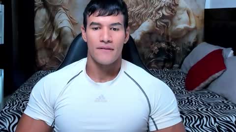 oliver_tommy online show from 11.04.25