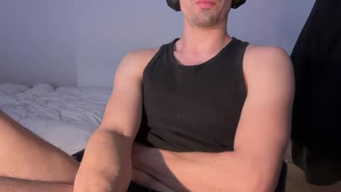 oliverbisbis1 online show from 04.15.26